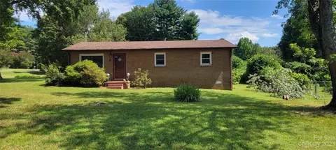 1937 Imperial St, Conover, NC 28613