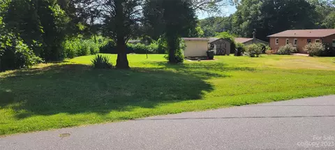 1937 Imperial St, Conover, NC 28613 photo 7