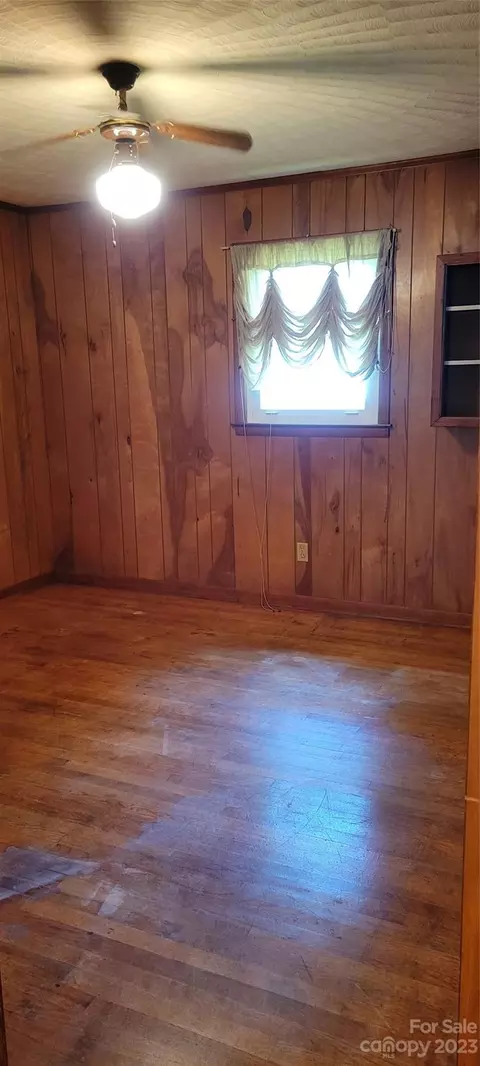 1937 Imperial St, Conover, NC 28613 photo 17