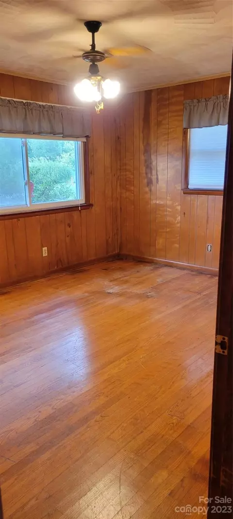 1937 Imperial St, Conover, NC 28613 photo 12