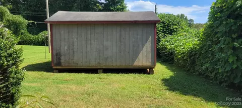 1937 Imperial St, Conover, NC 28613 photo 9