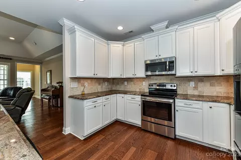 18330 Glenealy Dr, Cornelius, NC 28031 photo 6
