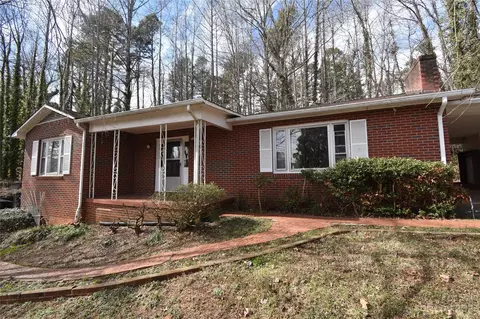 866 Connelly Springs Rd, Lenoir, NC 28645