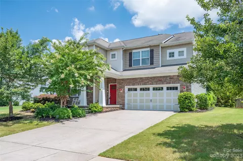127 Rougemont Ln, Mooresville, NC 28115