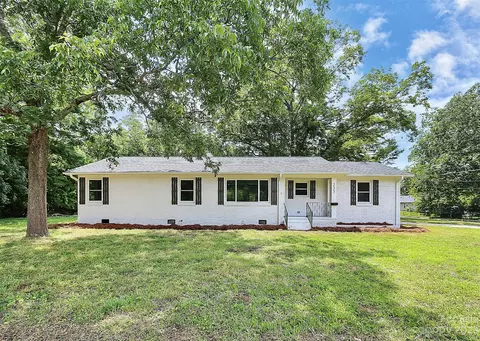 235 California St, York, SC 29745