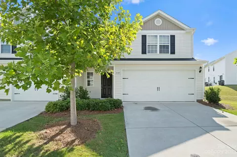 2120 Talbert Ct, Charlotte, NC 28214