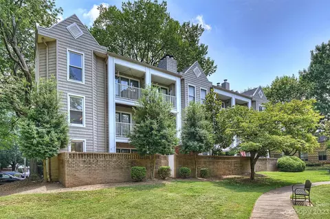 244 S Cedar St #9, Charlotte, NC 28202