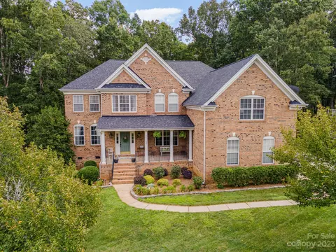 11100 Persimmon Creek Dr, Mint Hill, NC 28227
