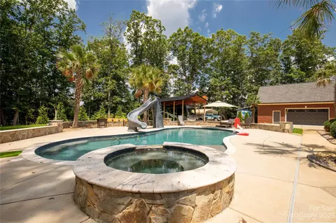 100 Generals Way, Clover, SC 29710 photo 11