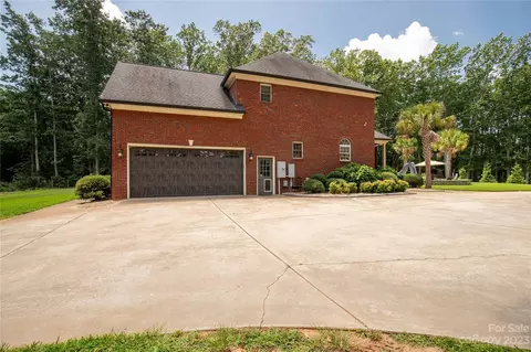 100 Generals Way, Clover, SC 29710 photo 8