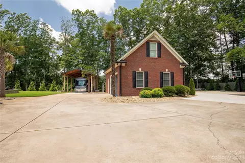 100 Generals Way, Clover, SC 29710 photo 7