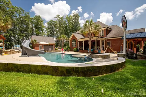 100 Generals Way, Clover, SC 29710 photo 12