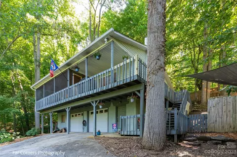 33 Mountain Site Ln, Asheville, NC 28803