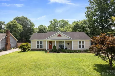 1629 English Knoll Dr, Matthews, NC 28105