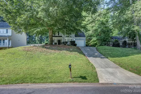 1147 Well Spring Dr, Charlotte, NC 28262