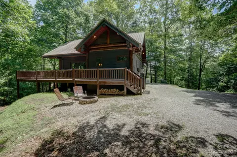 168 Trails Edge Rd, Almond, NC 28702