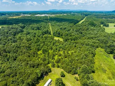 936 Goble Rd, Hiddenite, NC 28636 photo 25