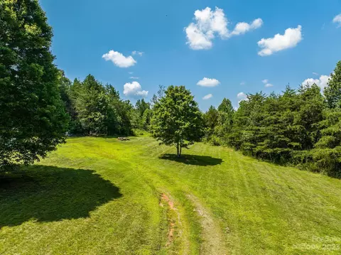 936 Goble Rd, Hiddenite, NC 28636 photo 8