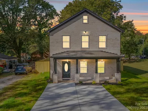 3036 Ridge Ave, Charlotte, NC 28208
