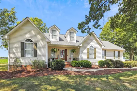 8110 Landsford Rd, Monroe, NC 28112