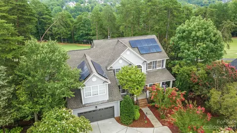 917 Linden Tree Ln, Tega Cay, SC 29708