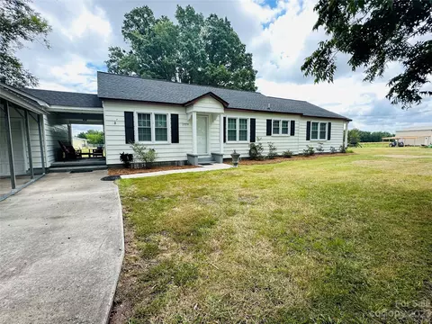 2979 Rocky River Rd, Lancaster, SC 29720
