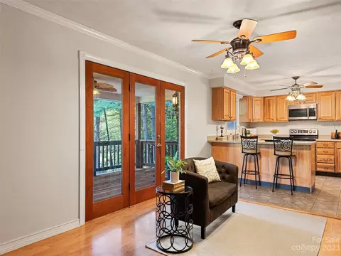 243 Wood Lily Dr, Canton, NC 28716 photo 8