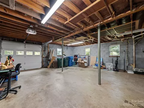 243 Wood Lily Dr, Canton, NC 28716 photo 30