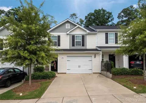 3373 Ellingford Rd, Charlotte, NC 28214