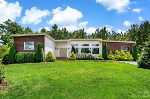231 Hickory Loop, Rutherfordton, NC 28139 photo 2