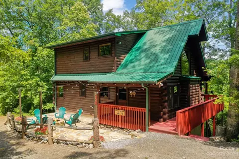 110 Crescent Creek Dr, Sylva, NC 28779