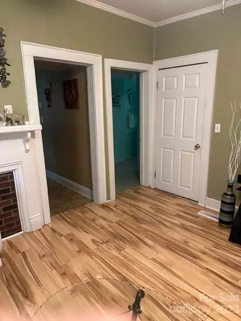 1215 Houston Dr, Conover, NC 28613 photo 8