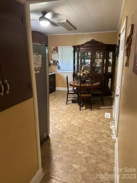 1215 Houston Dr, Conover, NC 28613 photo 10