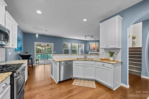 10646 Sapphire Trl, Davidson, NC 28036 photo 15