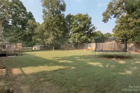 4709 Vernon Dr, Conover, NC 28613 photo 31