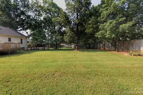 4709 Vernon Dr, Conover, NC 28613 photo 35