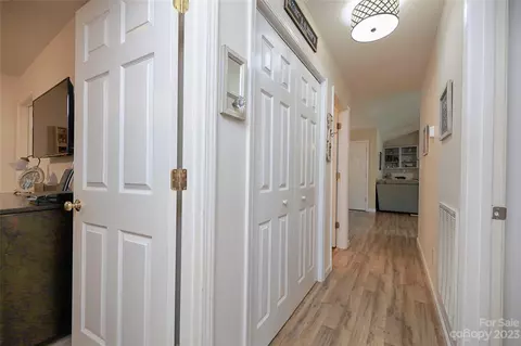 4709 Vernon Dr, Conover, NC 28613 photo 25