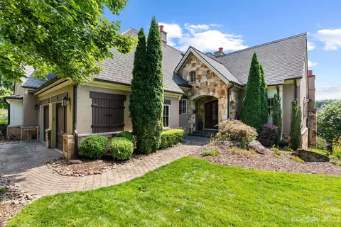 16 Foxbridge Way, Arden, NC 28704