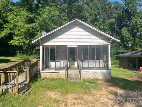 223 Long Dr, Rockingham, NC 28379