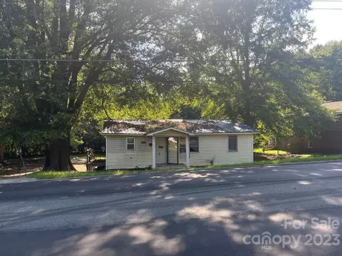 214 Long Dr, Rockingham, NC 28379
