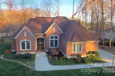 2814 Byron Dr, Salisbury, NC 28144