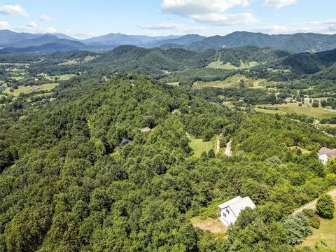 155 Hawks View Dr, Canton, NC 28716 photo 39
