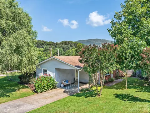 107 Riverside Dr, Canton, NC 28716 photo 4