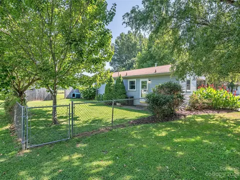 107 Riverside Dr, Canton, NC 28716 photo 21