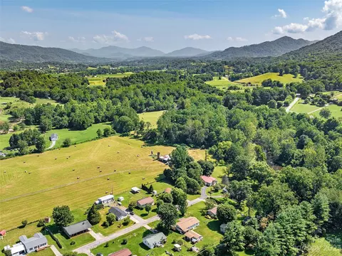 107 Riverside Dr, Canton, NC 28716 photo 23
