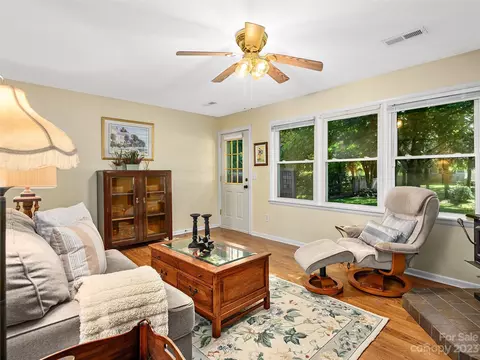 107 Riverside Dr, Canton, NC 28716 photo 6