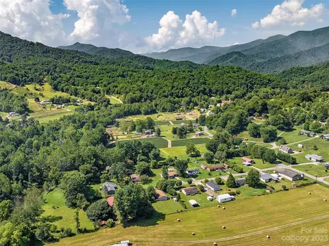 107 Riverside Dr, Canton, NC 28716 photo 25