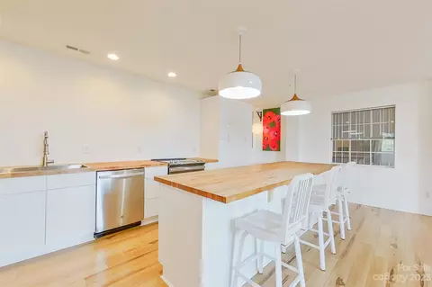 1 Buffalo Ave NW #102, Concord, NC 28025