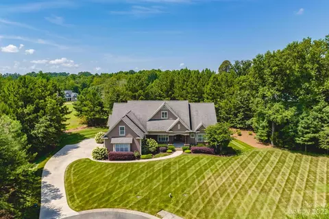 817 Meadow Crest Ct, Gastonia, NC 28056