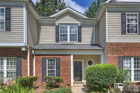 1353 Anthem Ct, Charlotte, NC 28205